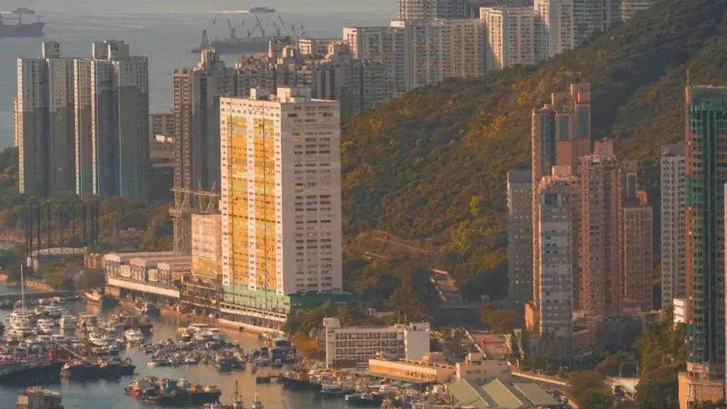 Inama z'ubuhinga ku buryo abamamaza bo mu Burundi boronka creators ba HBO Max muri Bosnia na Herzegovina kugira ngo babakorere visual product reviews, hamwe n'uburyo bwo kubaka ikizigiro n'ubuyobozi.