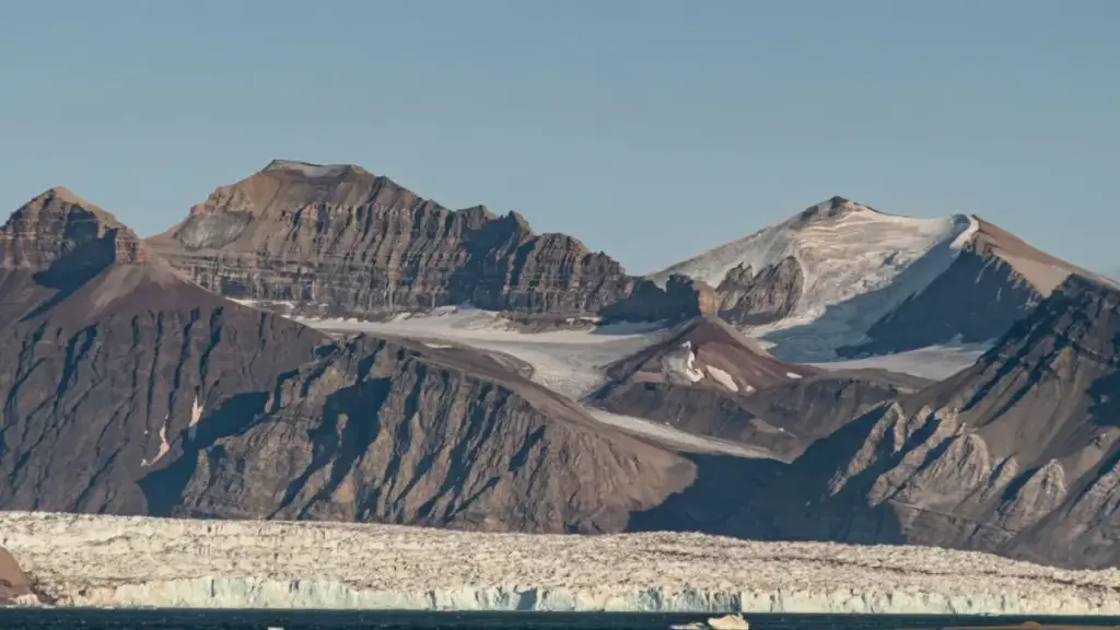 Uburyo bwihuse bwo kurondera abarema Colombia Line ku mbuga nkoranyambaga, guhitamwo abatanga amajambo y'ukuri, hamwe n'uburyo bwo gucunga ingendo z'ubukangurambaga mu 2026.