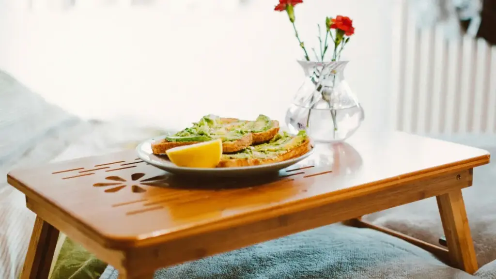 Uburyo bworoheje kandi bw'imvugo mu rurimi rw'iwacu bwo kugera ku ma-brand yo muri Lebanon ukoresheje Josh kugira ngo mukorane giveaways, hamwe n'amayeri y'ubucuruzi n'ikizere.