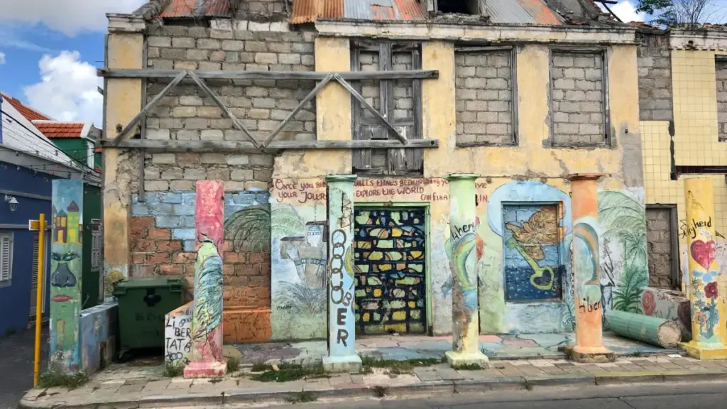 Inama z'umwuga ku buryo abacreator b'i Burundi bashobora gukorana n'amasosiyete ya Myanmar kuri Zalo ukoresheje ibikoresho bisanzwe bya sponsored — inzira, amahame, n'uburyo bwo kwirinda amakosa.